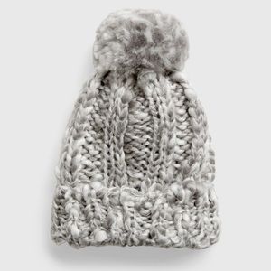 GAP Knit PomPom Beanie/Toque